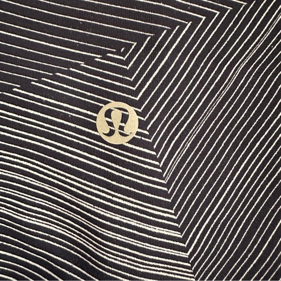 Lululemon Wunder Under High-rise Crop Etch Hail Midnight Navy 15 “ - Picture 8 of 8